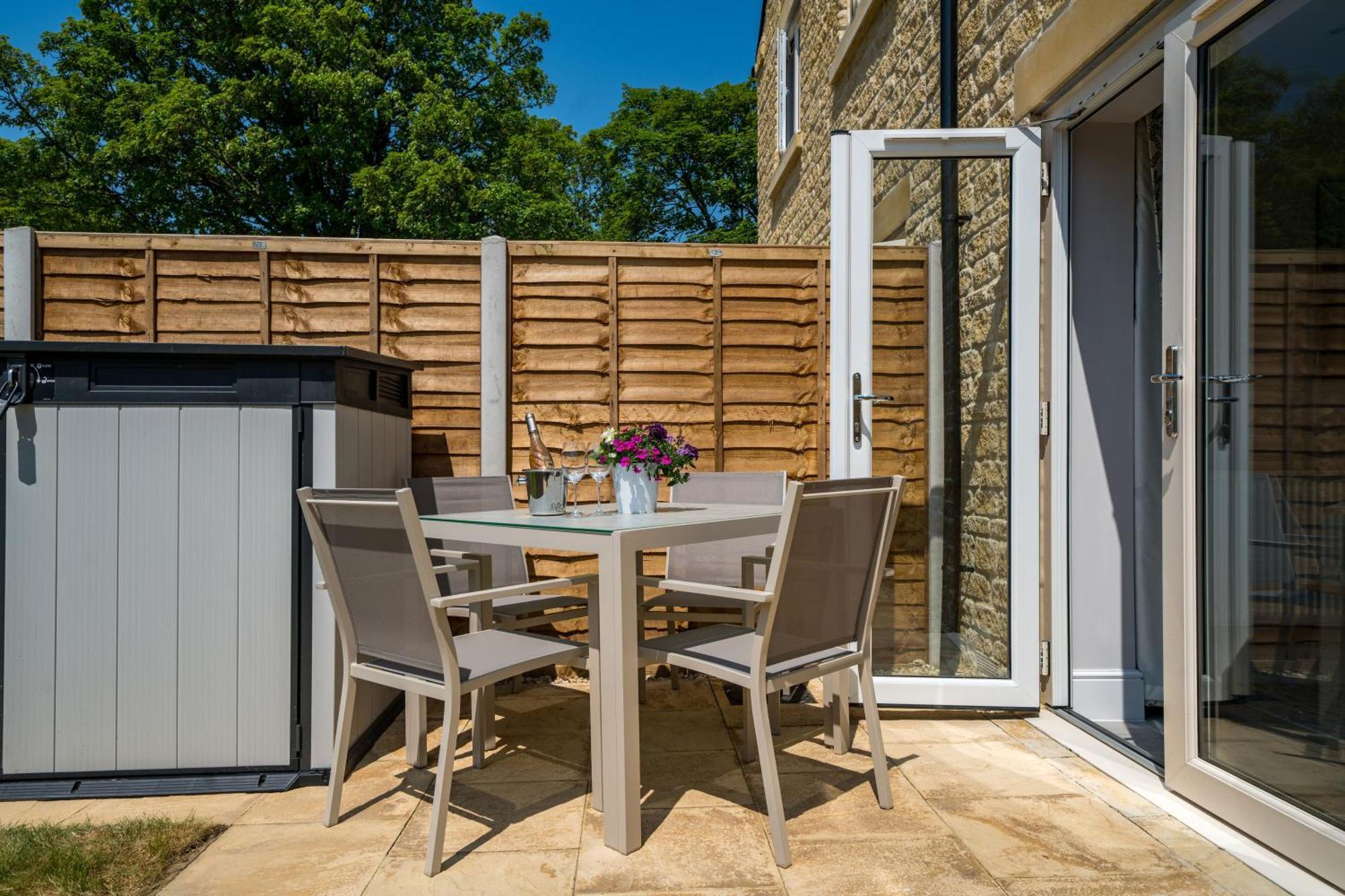 Fleming Cottage - Contemporary Cotswold Home Upper Rissington Екстериор снимка
