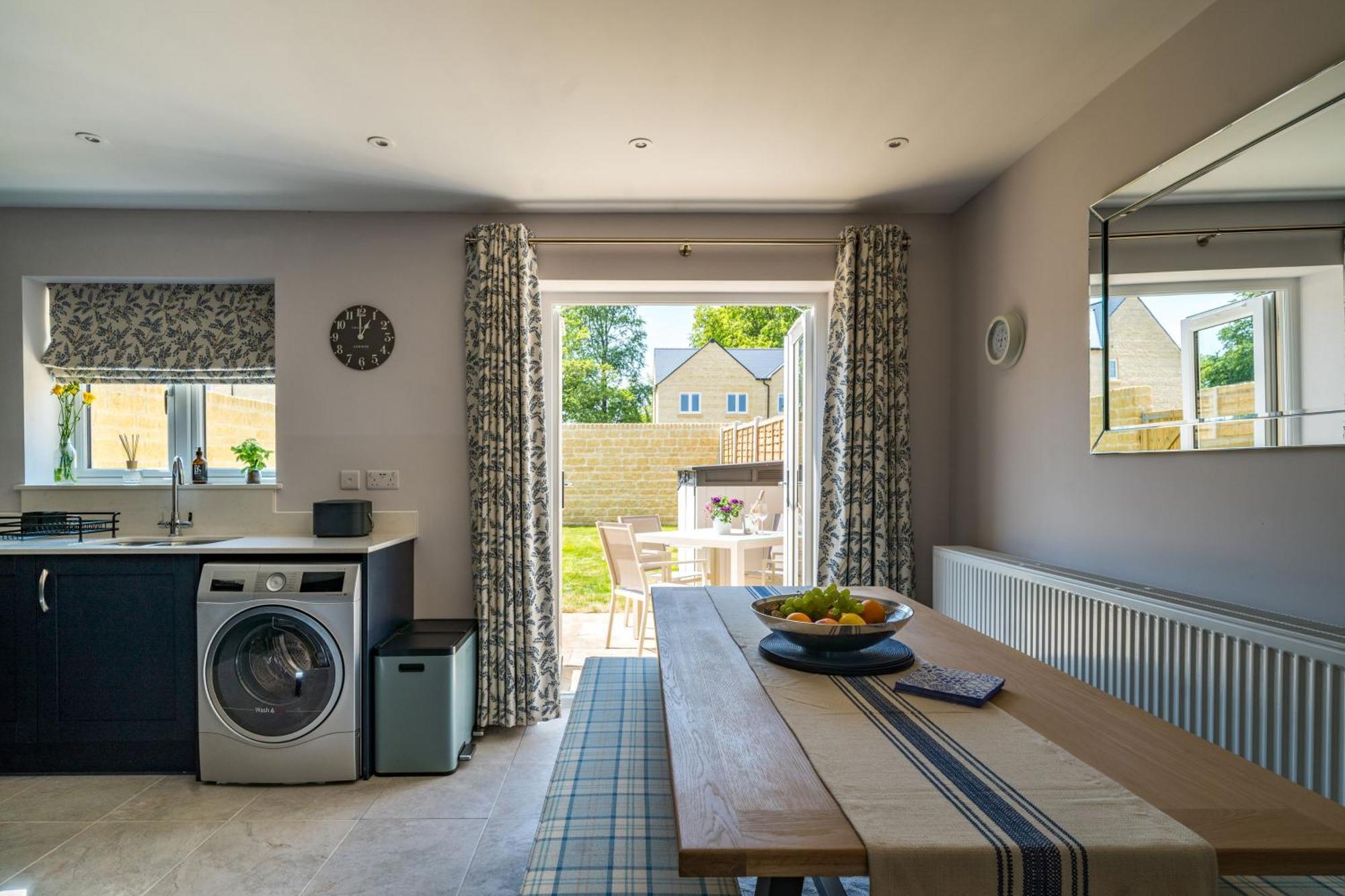 Fleming Cottage - Contemporary Cotswold Home Upper Rissington Екстериор снимка