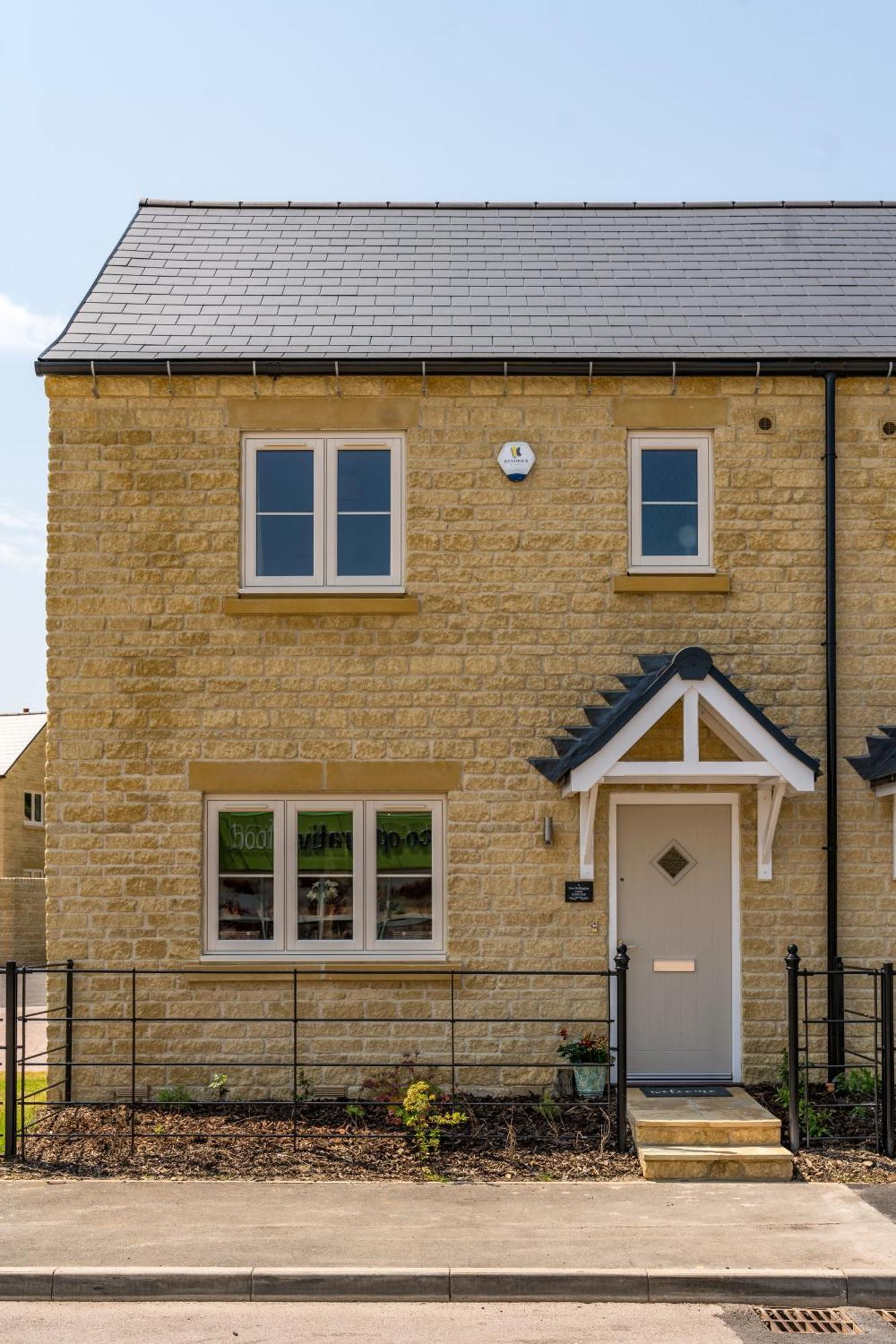 Fleming Cottage - Contemporary Cotswold Home Upper Rissington Екстериор снимка